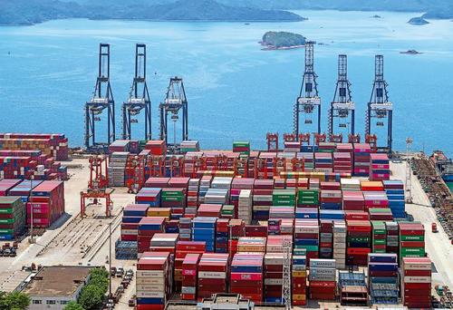 冒充貨代，美國(guó)男子詐騙近1000萬(wàn)美元貨物！